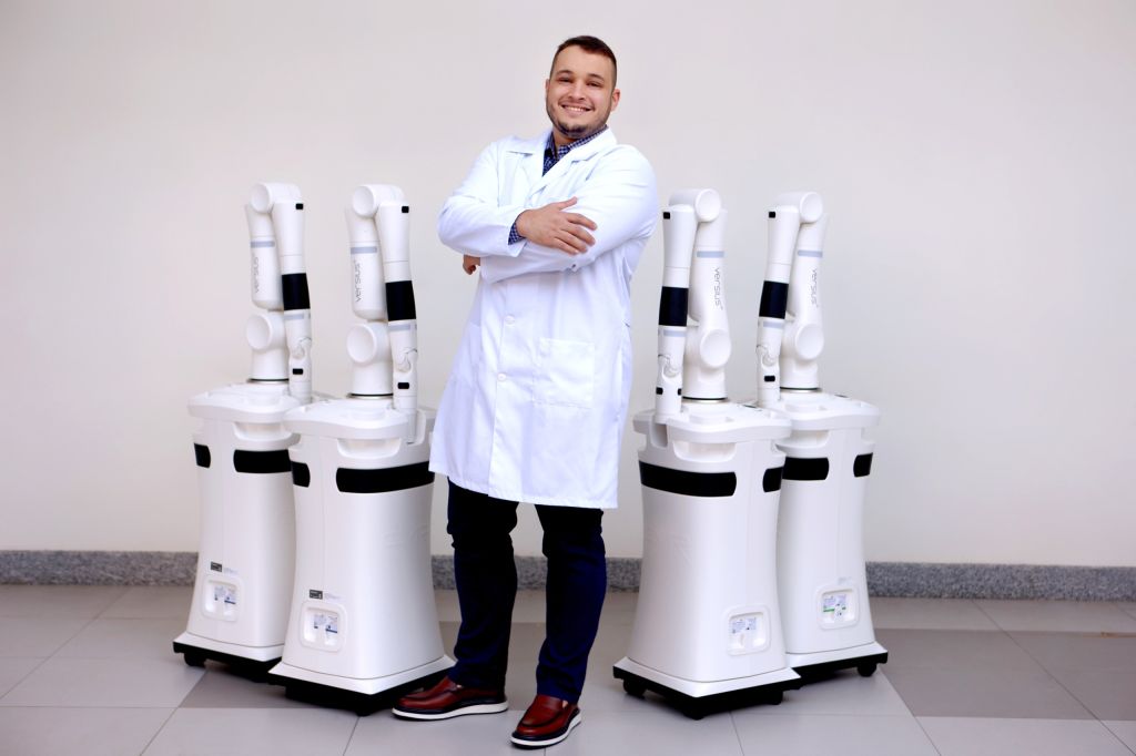 Cirurgi&atilde;o - Jo&atilde;o Felipe Lopes